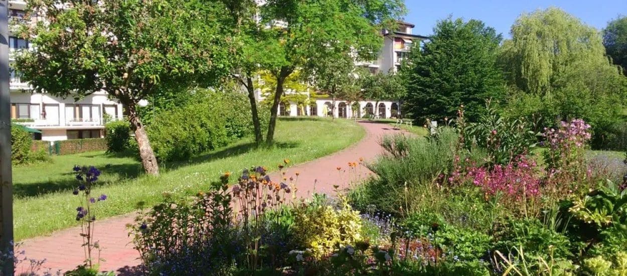 Seniorenresidenz Bad Pyrmont Niedersachsen Pflege betreutes Wohnen Garten
